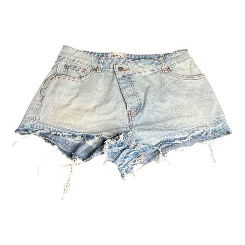 BDG A Line Short Light Wash Denim Mid Rise Cutoffs 28